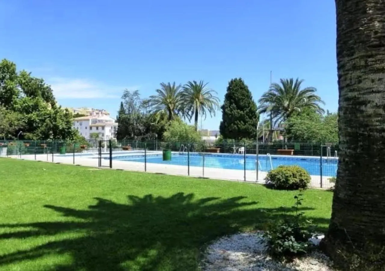 Appartement Proche De La Mer 베날마데나코스타
